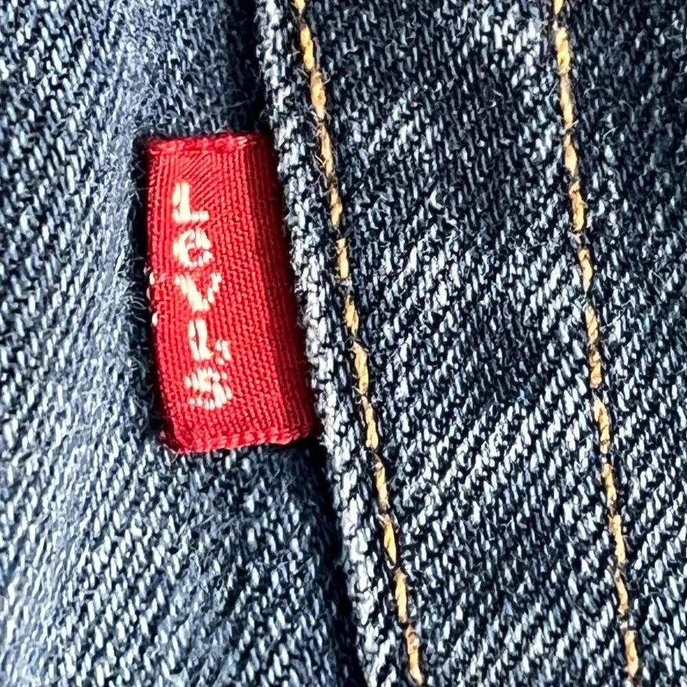 Levi's Classic Straight 505 Jeans in Men's Size W32 L30, Dark Wash - Made in USA
